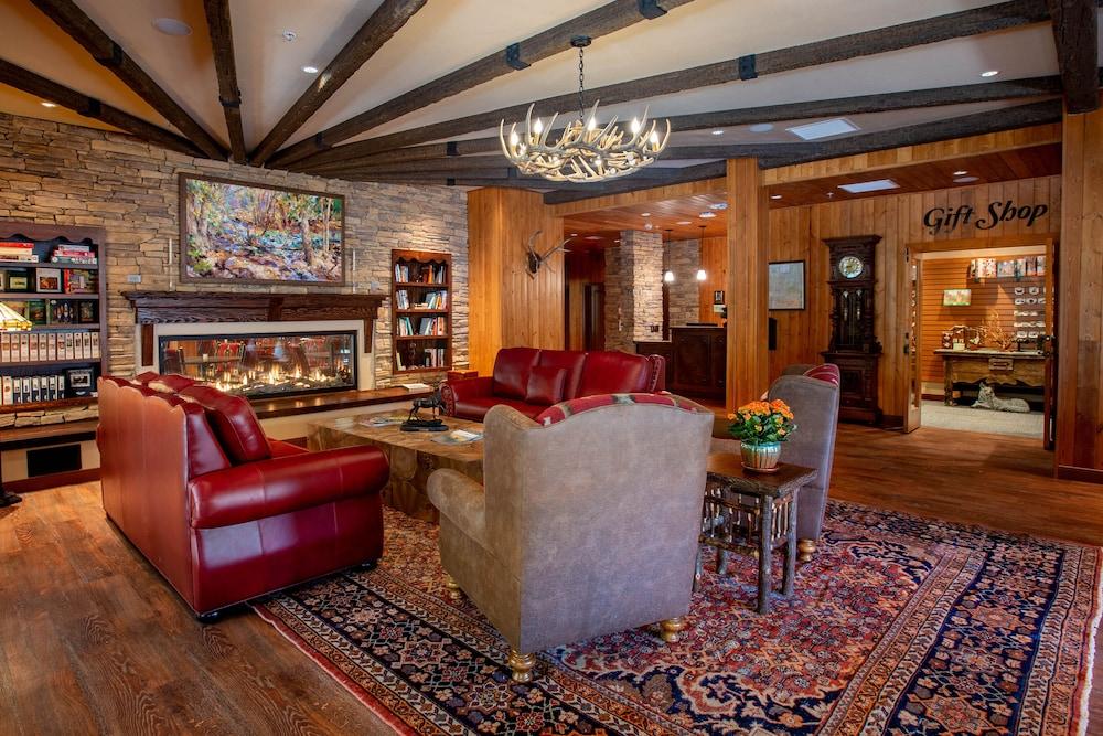 Mount Lemmon Lodge photo 2