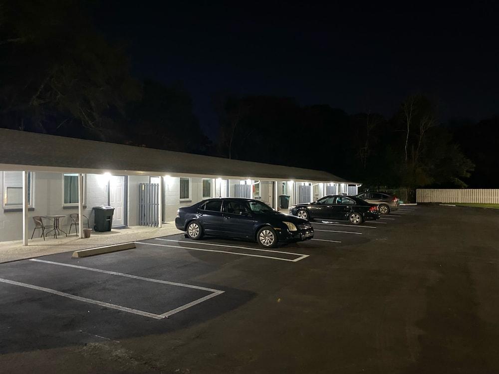 American Inn photo 21