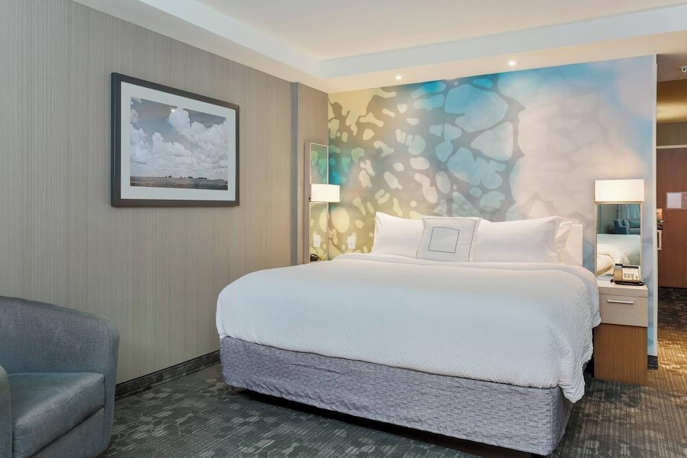 Courtyard by Marriott Dallas Midlothian-Midlothian Conf Ctr photo 11