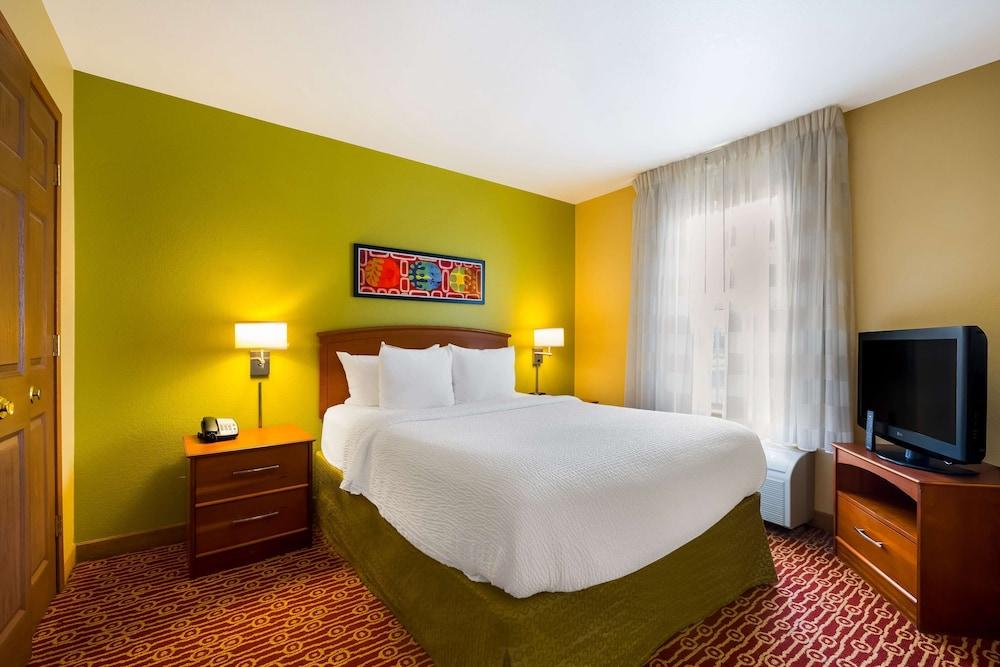 Sonesta Simply Suites Detroit Novi photo 17