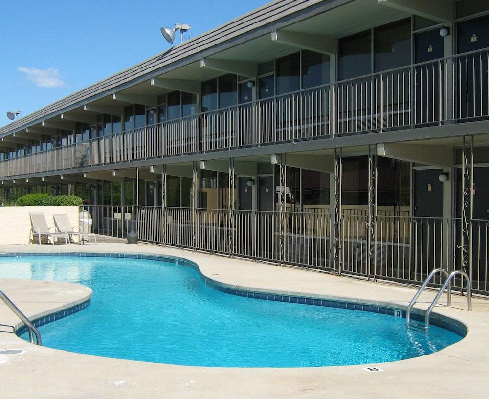 Alcoa Inn photo 1