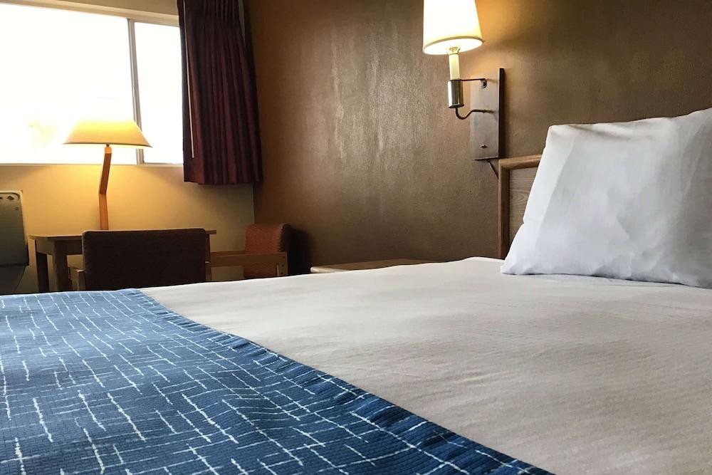 Travelodge by Wyndham Powell photo 4