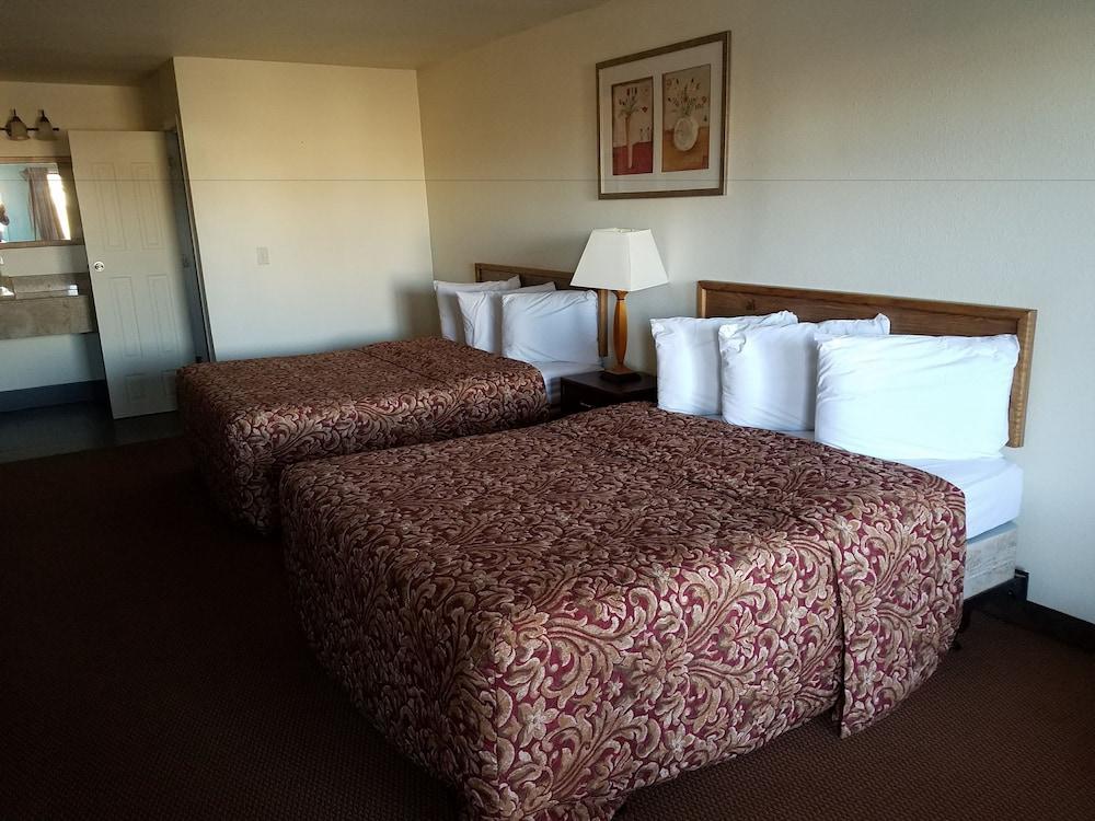 Sahara Inn photo 7