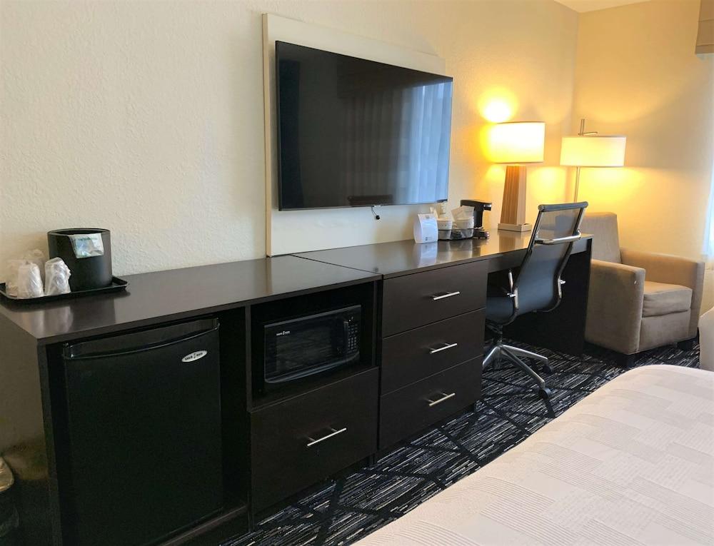 SureStay by Best Western Cambridge photo 10