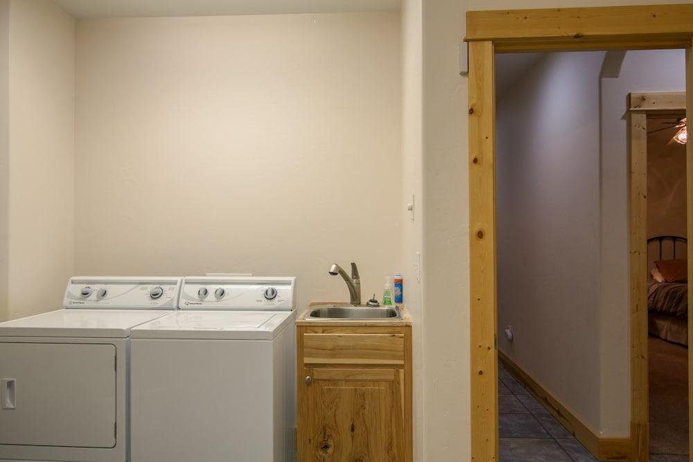 Pineview Lodge photo 27