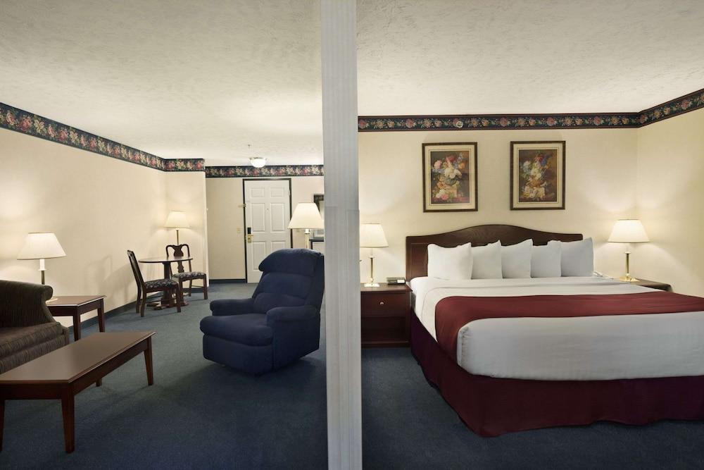 Days Inn by Wyndham Grayling photo 6