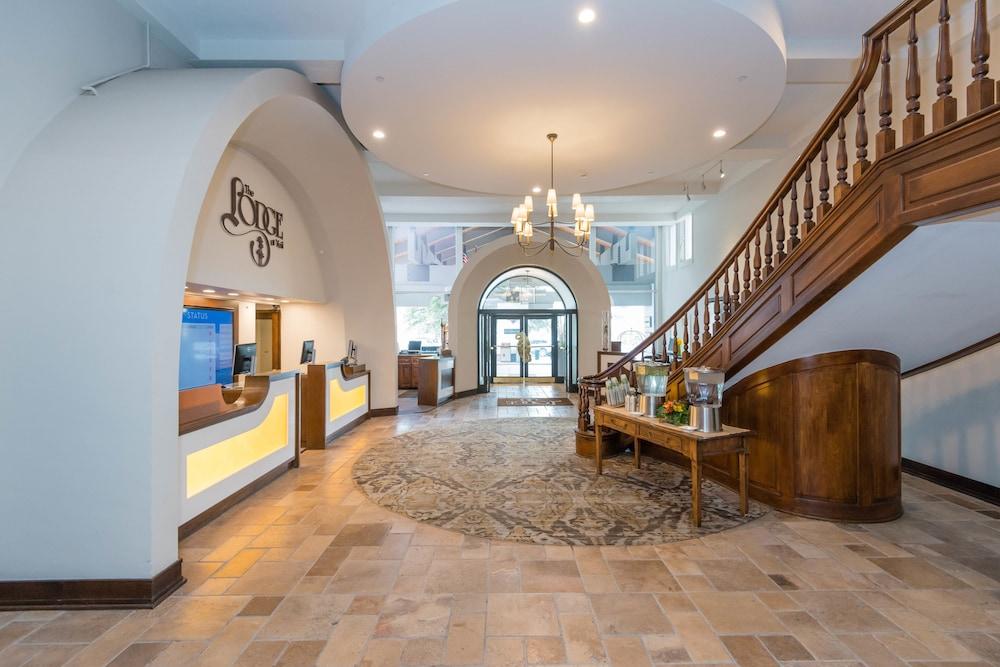 The Lodge at Vail, a RockResort by Vail Resorts photo 3