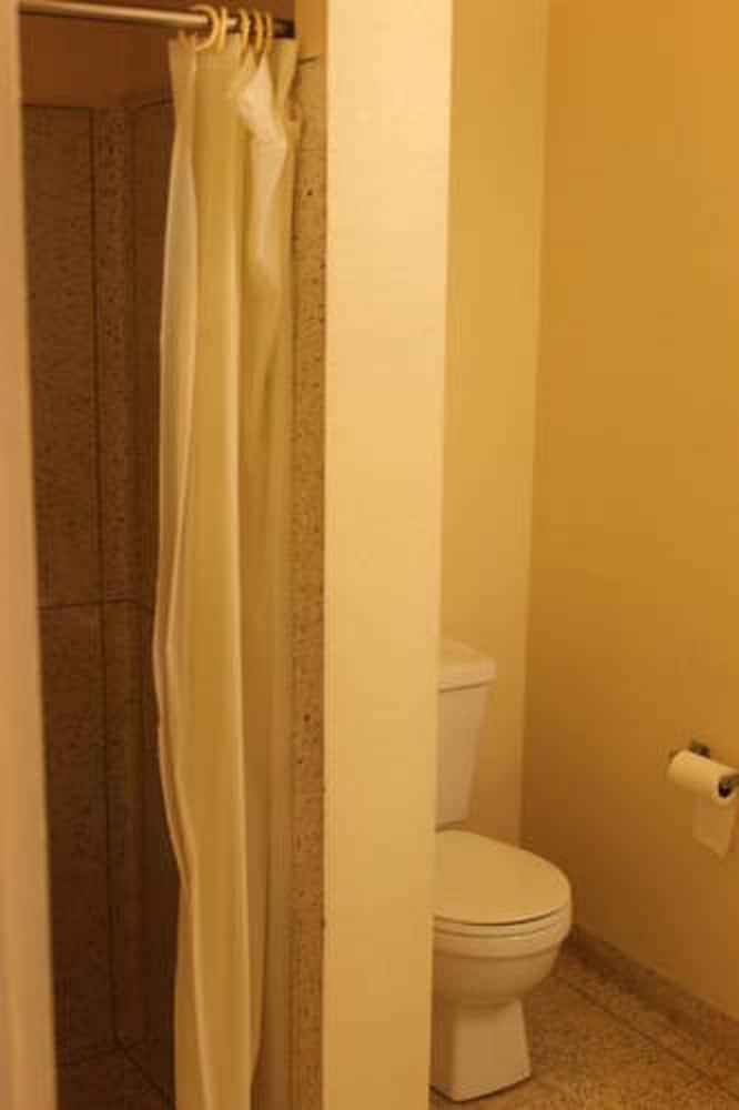 Indio Holiday Motel photo 33