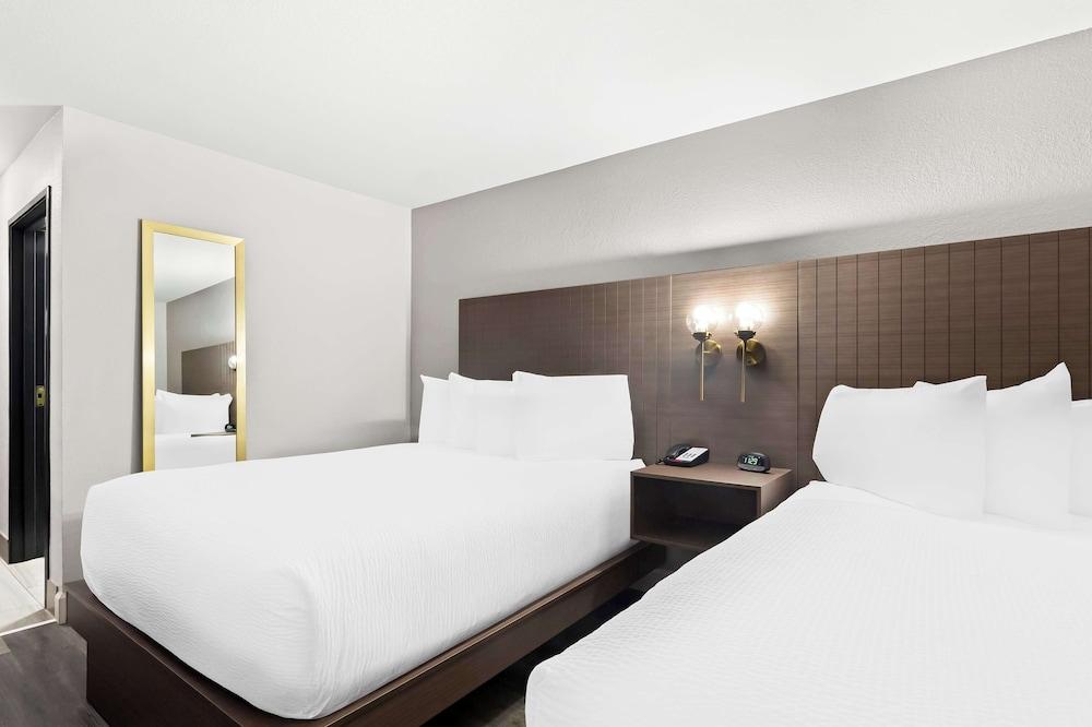 SureStay by Best Western Groves photo 9