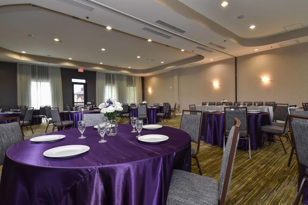 Courtyard Marriott Concord photo 27