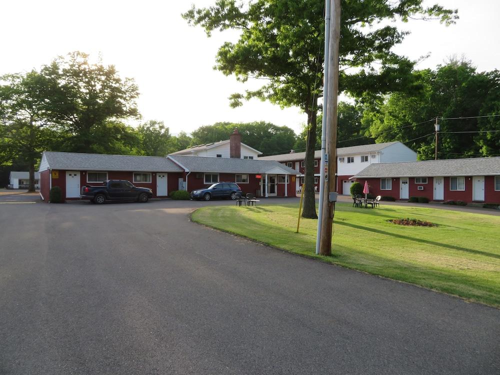 Red Ranch Motel photo 63