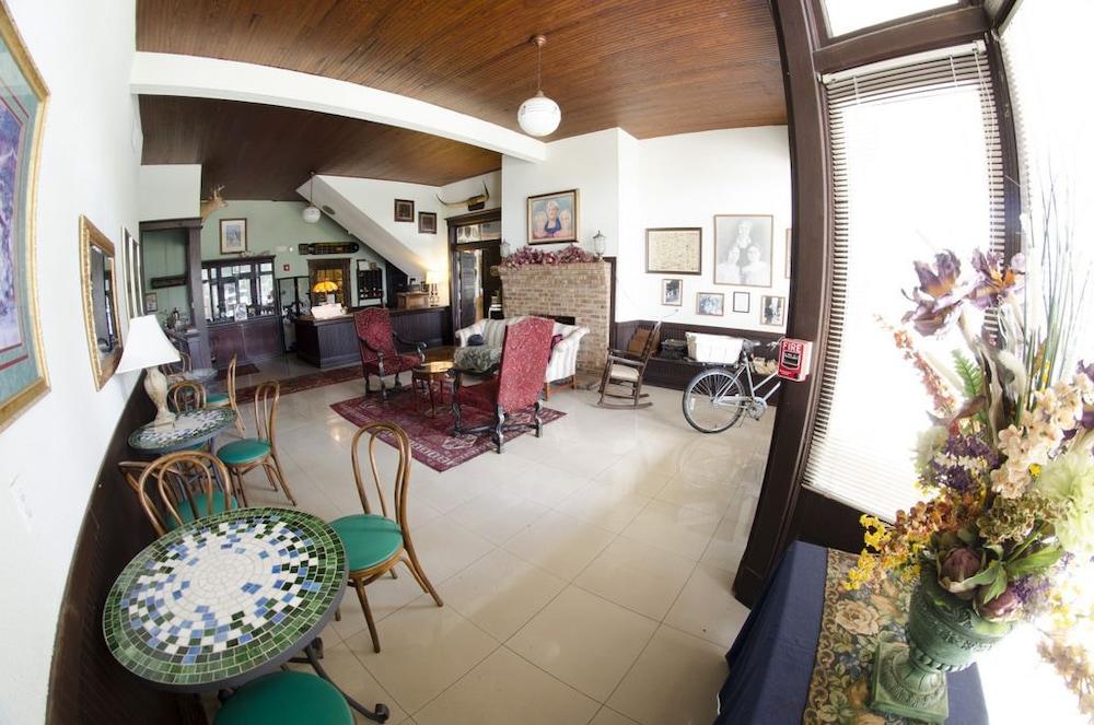 Riverview Hotel photo 37