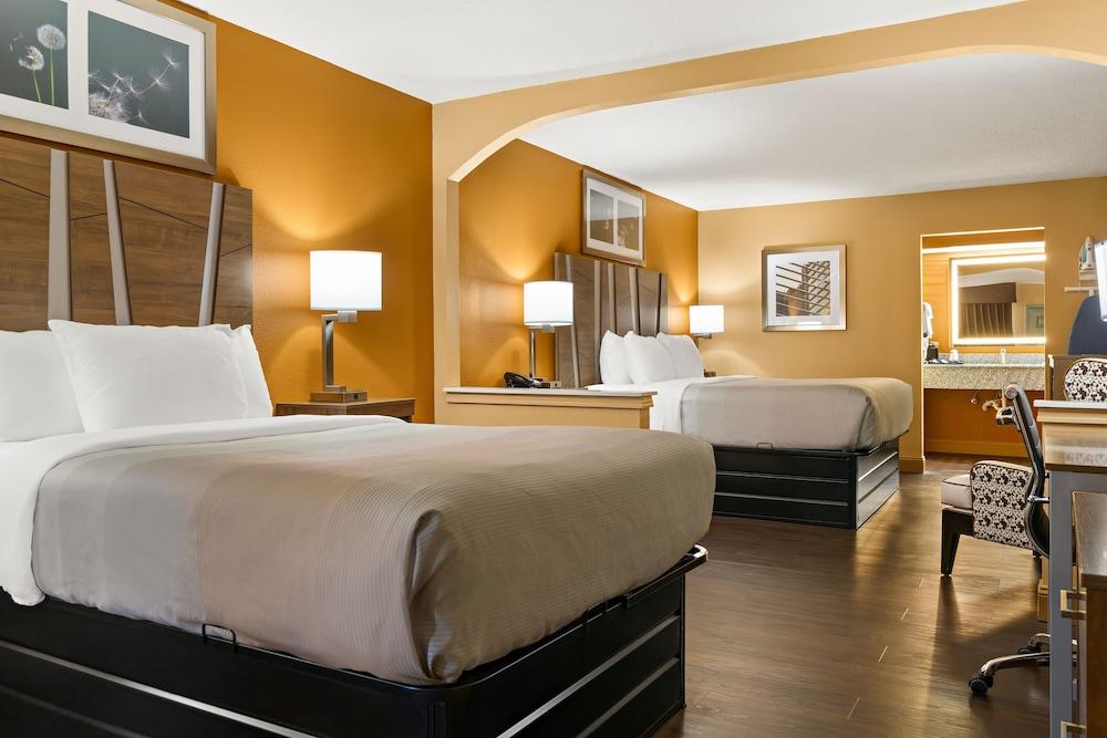 Quality Inn & Suites Corinth West photo 36
