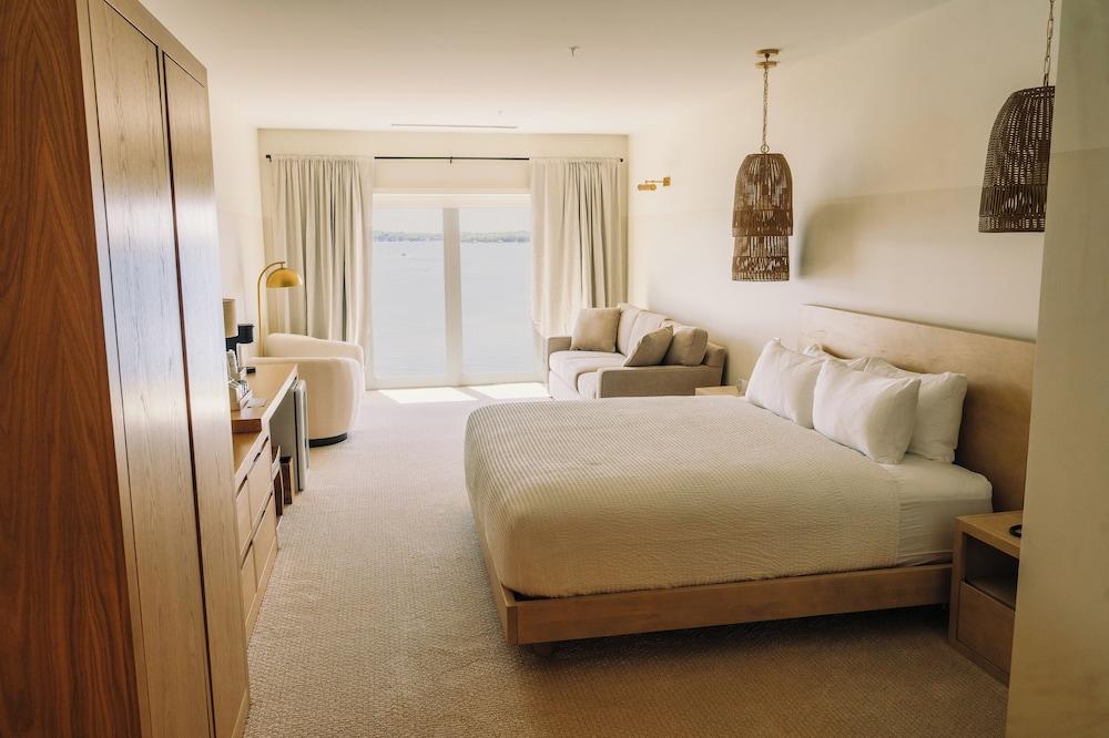 The Shoreline Hotel photo 60