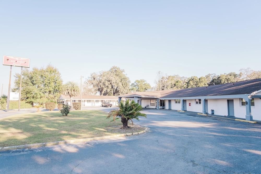 Thunderbird Motel photo 13