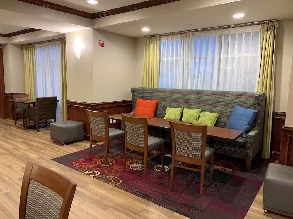 Hampton Inn Fort Stockton photo 63