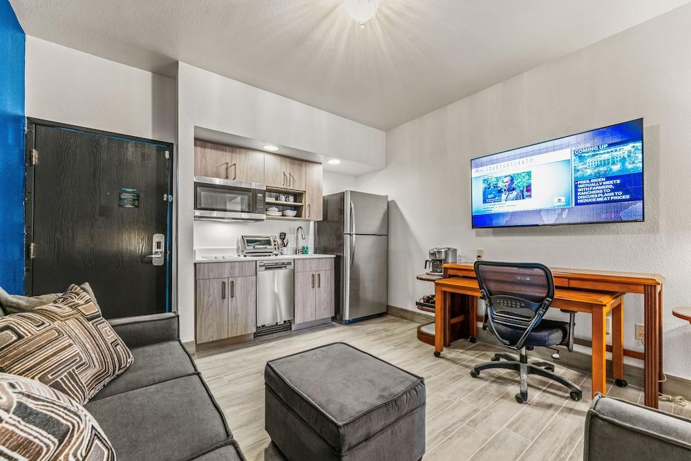 Metro Tempe Extended Stay photo 67