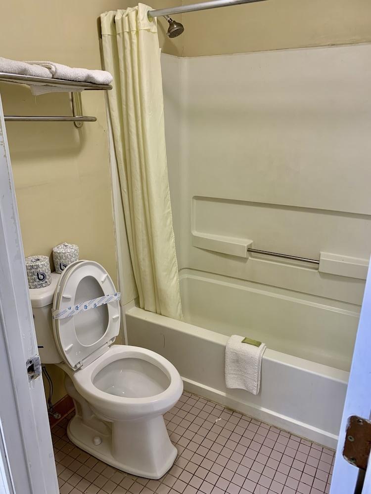 Executive Inn Chester photo 20