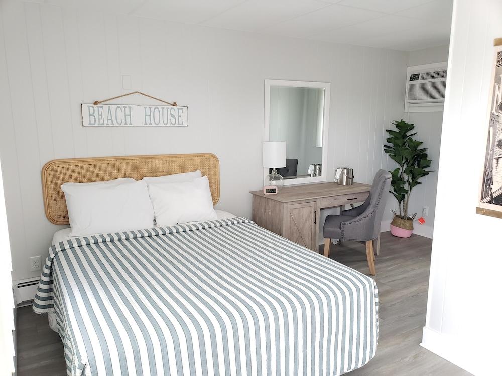 Coastal Inn photo 35