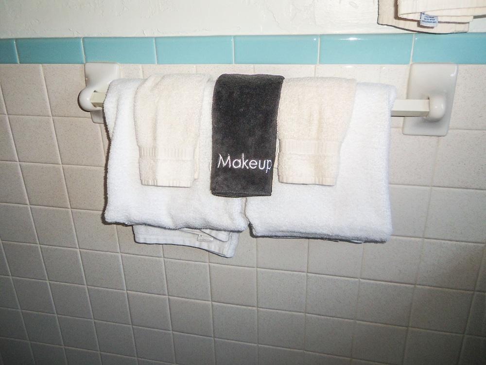 The Gold Pan Motel photo 51