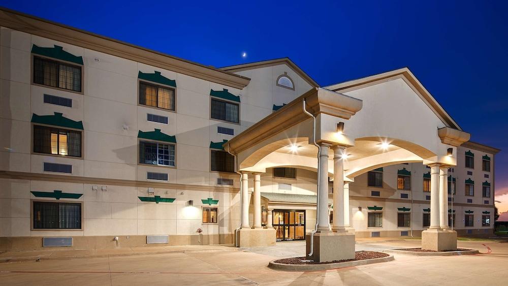 Best Western Henrietta Inn & Suites photo 1