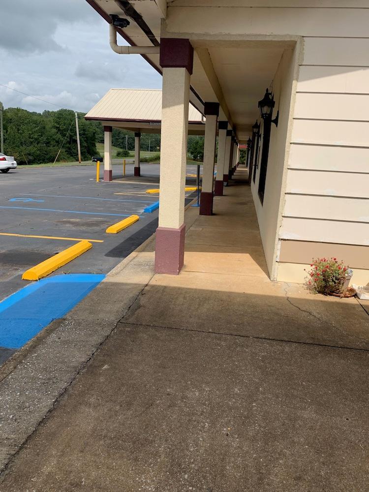Suite Stay Talladega photo 30