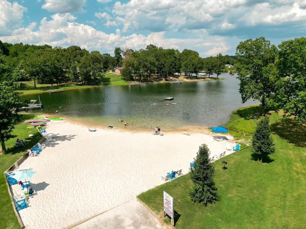 Crown Point Resort photo 48