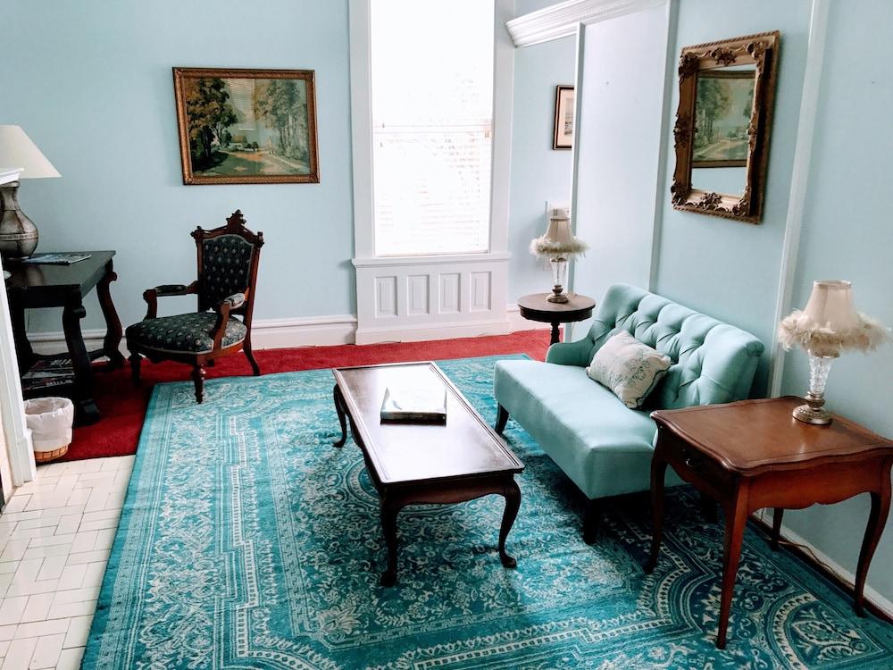 Edwardian Inn photo 44