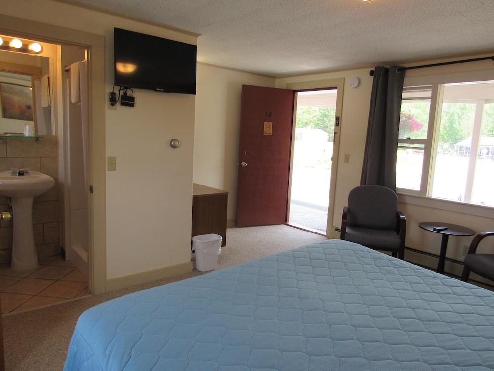Acadia Gateway Motel photo 51