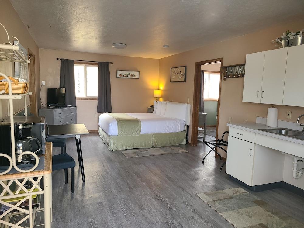 Lamplighter Cabins & Suites photo 16