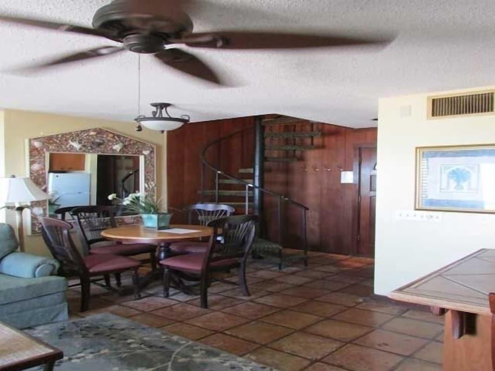 The Driftwood Resort photo 8
