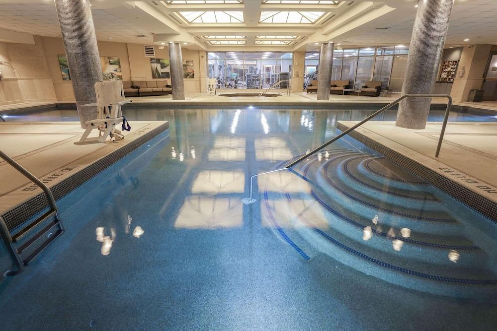 Radisson Plaza Hotel at Kalamazoo Center photo 55