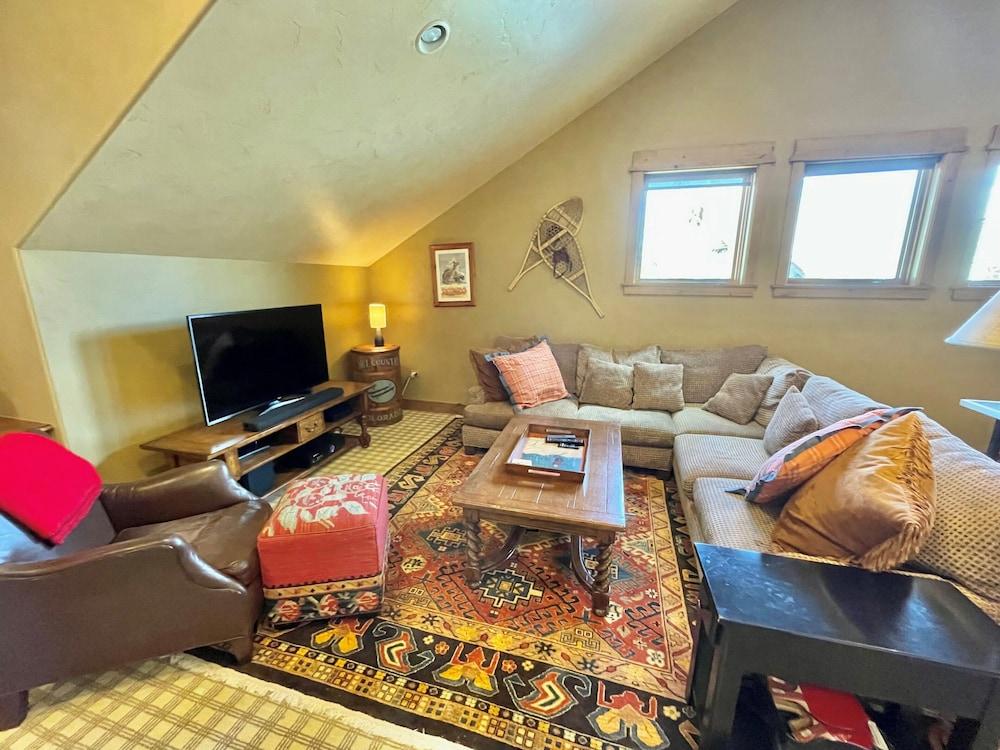 Arrowhead Village, A Vail Resorts Property photo 38
