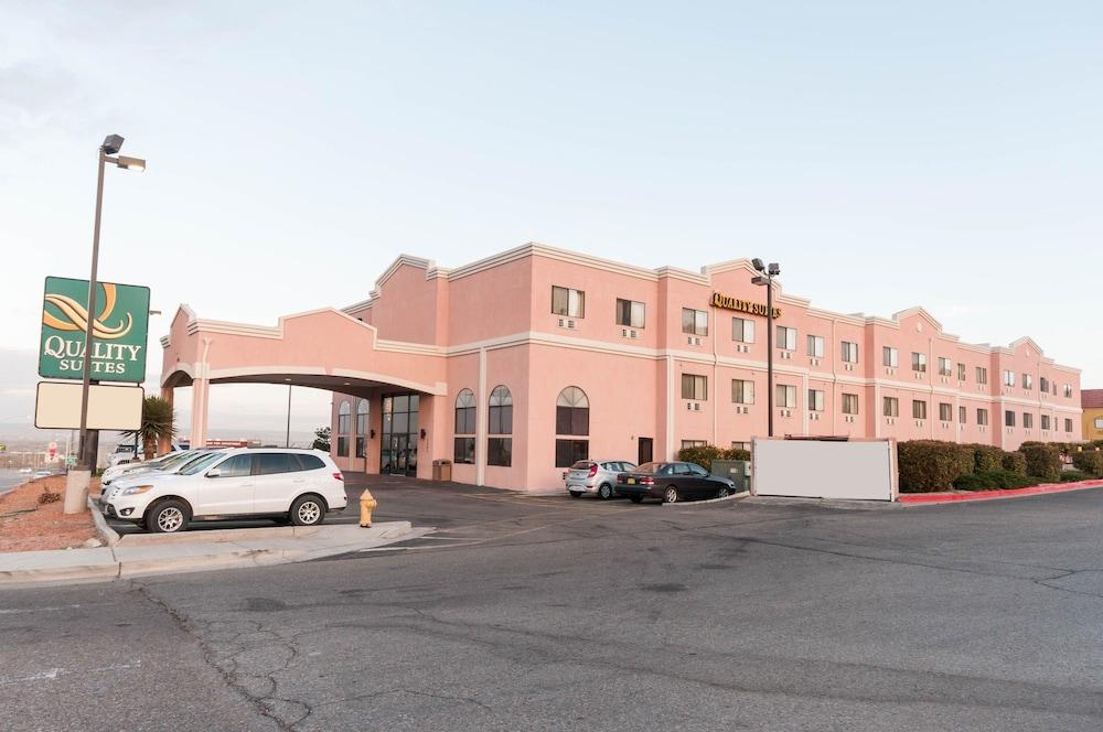 Quality Suites Albuquerque Airport photo 39