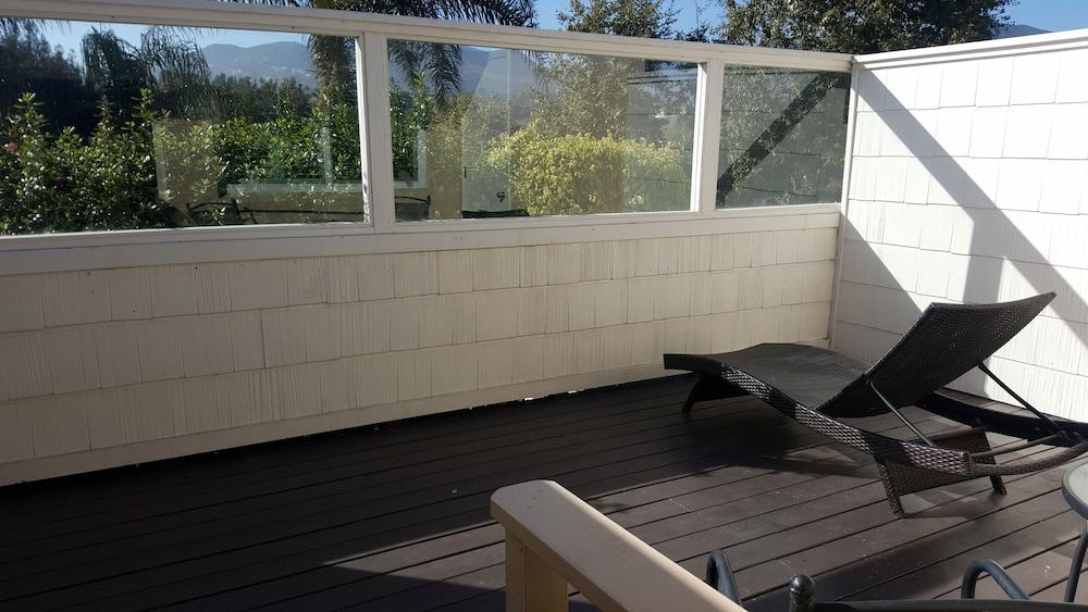 Malibu Country Inn photo 41