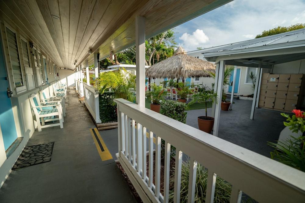 Seashell Motel photo 2