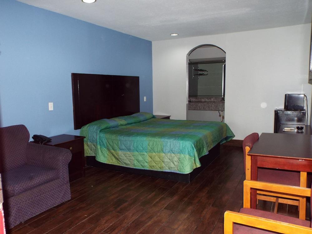 Hotel O Luxury Inn Channelview Baytown I-10 photo 5