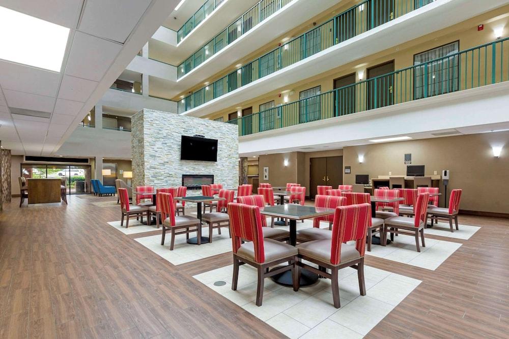 Comfort Suites Near Potomac Mills photo 26