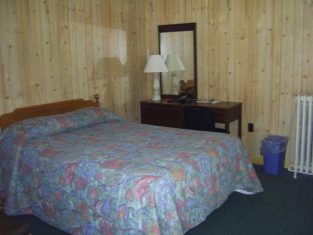 Cedar Grove Motel photo 23