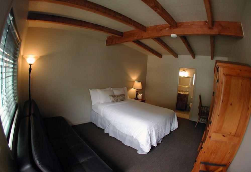 Lucia Lodge photo 13