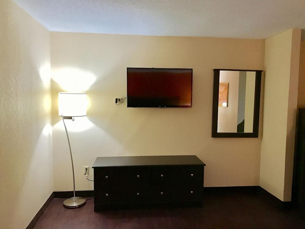 American Inn photo 11