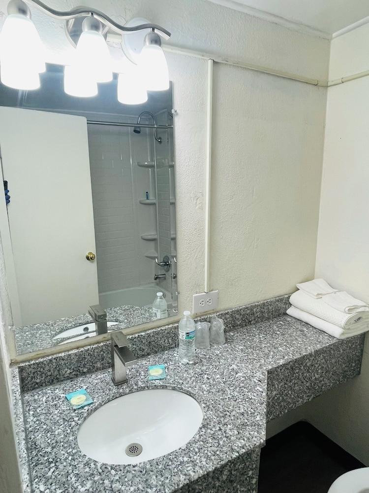 Georgianna Motel photo 4