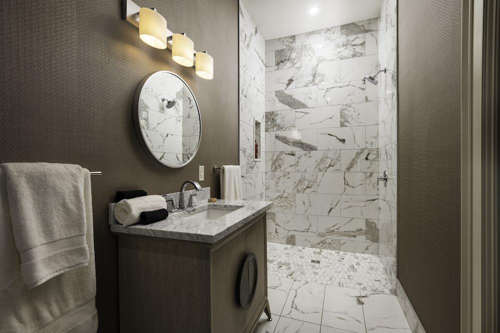 The Edward Hotel photo 55