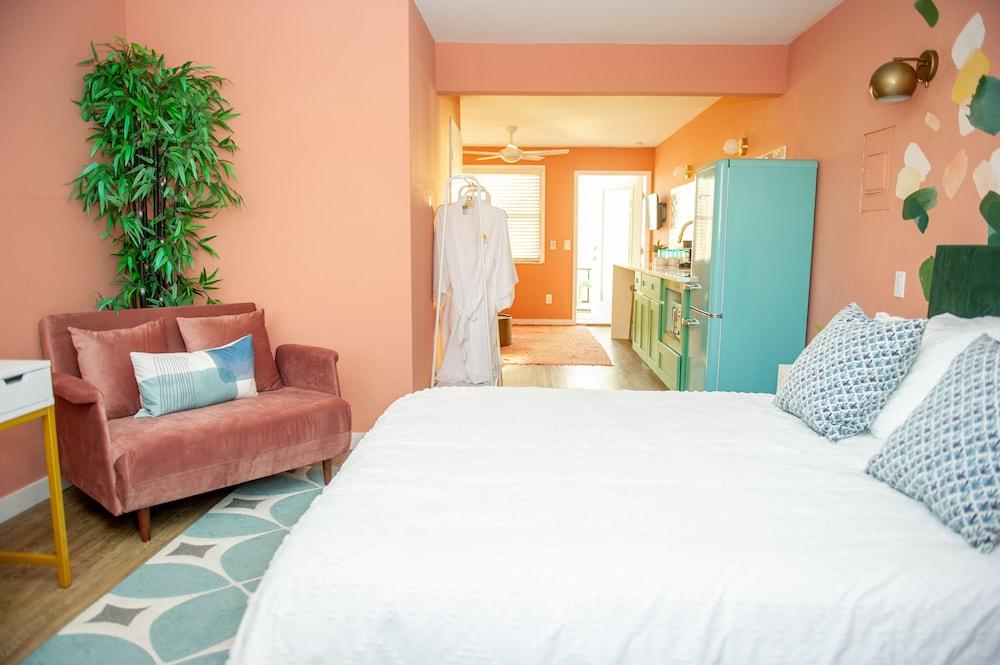 Sunburst Inn photo 35