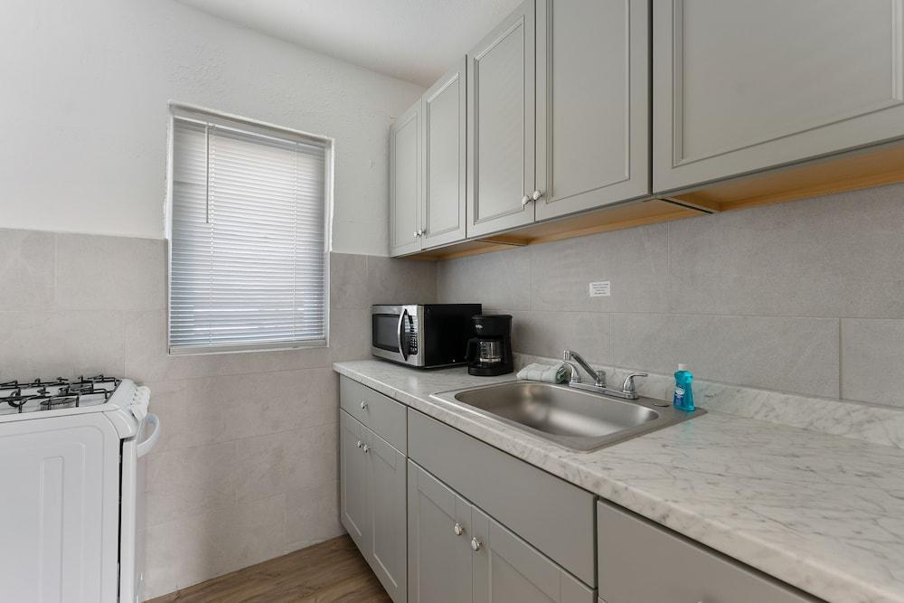 Oceanic Hotel photo 23