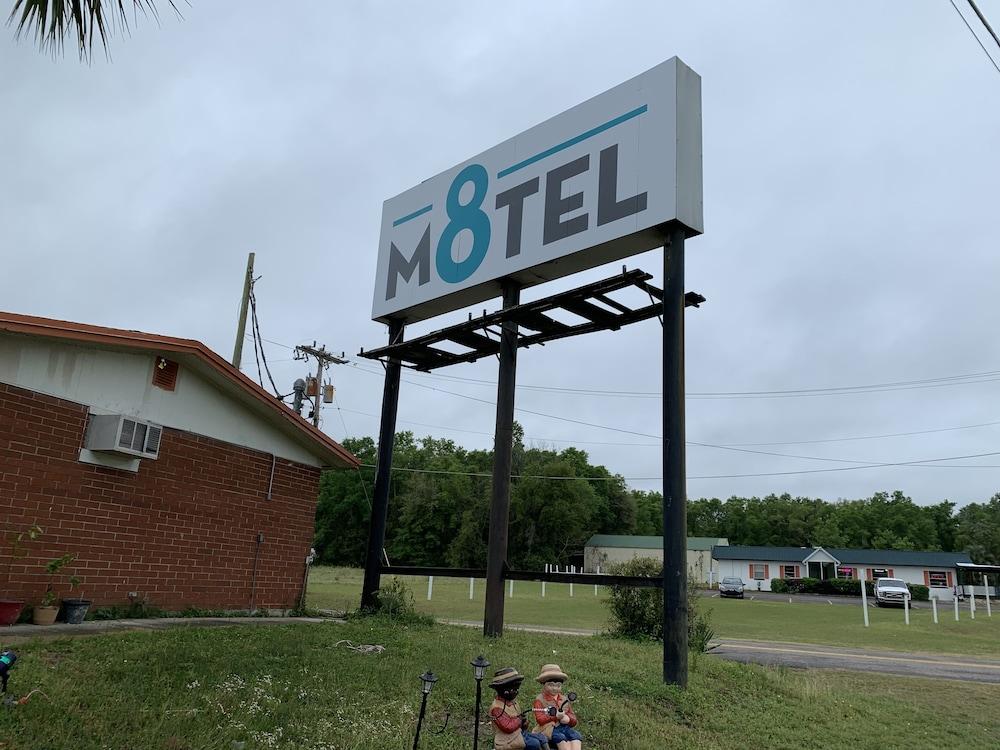Motel 8 Lake City photo 4