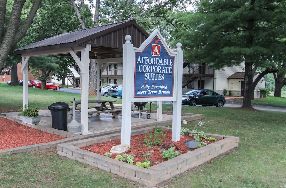 Affordable Corporate Suites - Lanford photo 11