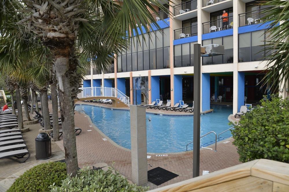 Monterey Bay Suites photo 1