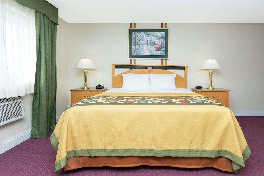 Super 8 by Wyndham Anderson/Clemson Area photo 12