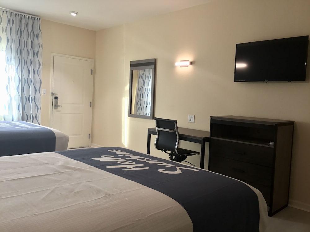 Days Inn by Wyndham Freeport photo 37